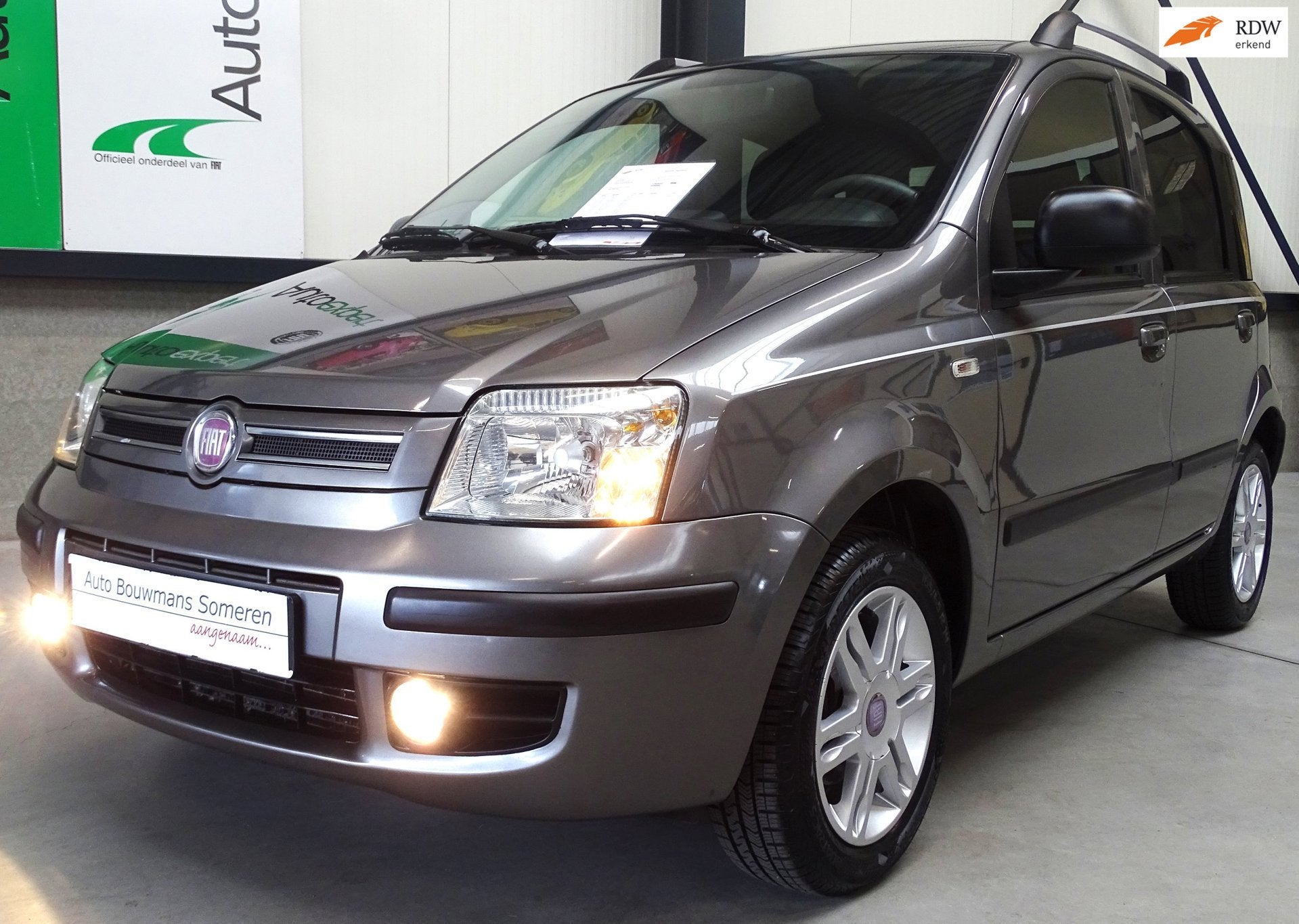 Fiat Panda 1.2 "PRESTO" - AIRCO/PRIVACY GLAS/SPOILER/ISOFIX, Auto's, Voorwielaandrijving, Dealer onderhouden, Stof, Gebruikt