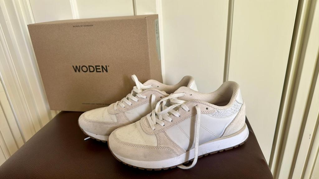 Woden sneakers maat 39 (valt als 38) - Zo goed als nieuw, Kleding | Dames, Schoenen, Ophalen of Verzenden, Zo goed als nieuw, Beige