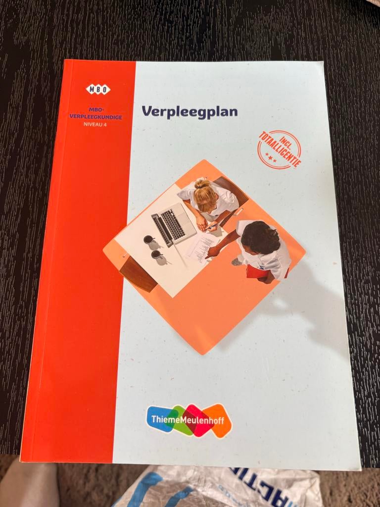 Verpleegplan MBO Verpleegkundige Niveau 4, Ophalen of Verzenden, Gelezen, MBO