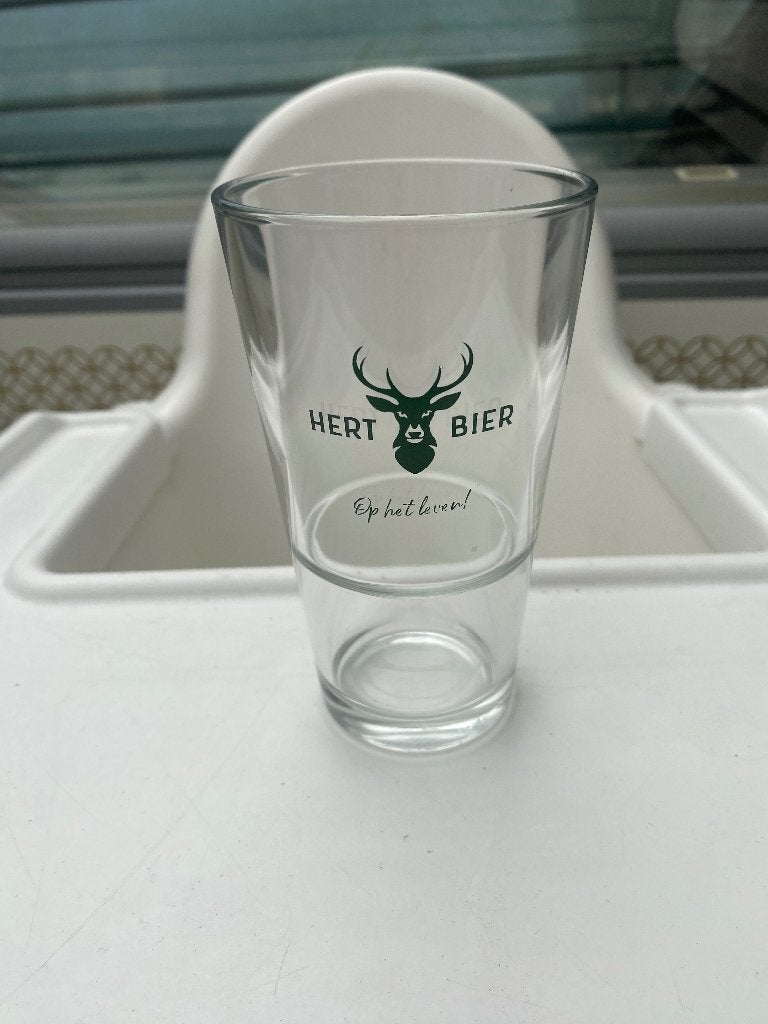 Bierglazen met hert, Ophalen, Zo goed als nieuw, Glas of Glazen, Overige merken