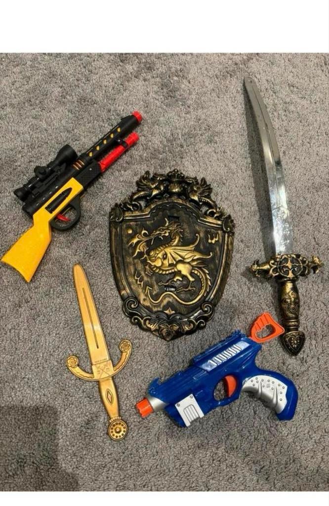 Speelgoed Geweer, Nerf, Zwaard en Schild Set, Ophalen of Verzenden, Gebruikt, Jongen of Meisje