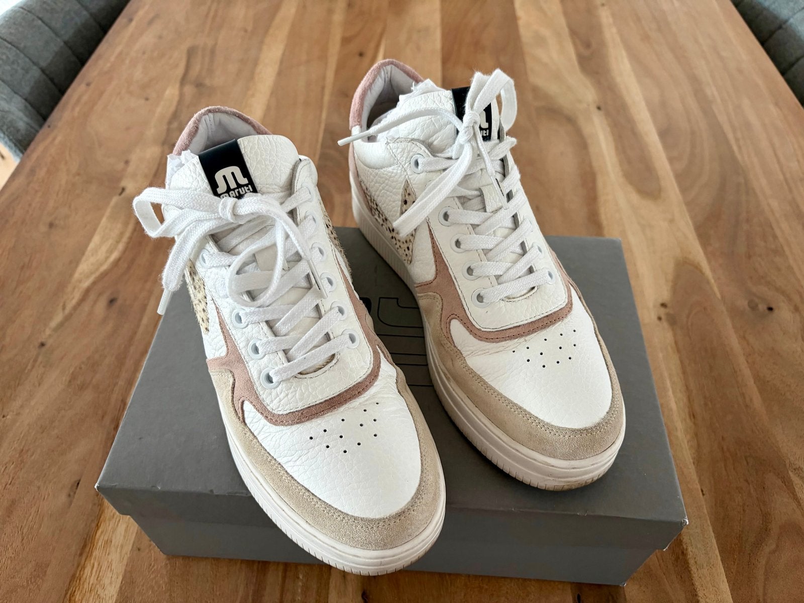 Maruti damessneakers maat 40, Kleding | Dames, Wit, Ophalen of Verzenden, Sneakers of Gympen, Gedragen