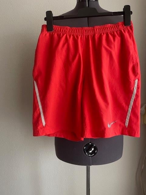 Short van Nike Drifit maat S, Ophalen of Verzenden, Zo goed als nieuw