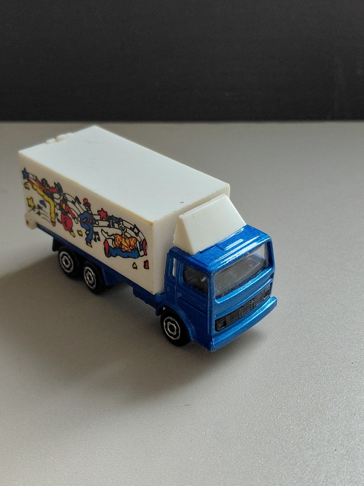 Majorette Delivery Truck - Blauw/Wit - Made in France, Ophalen of Verzenden, Gebruikt