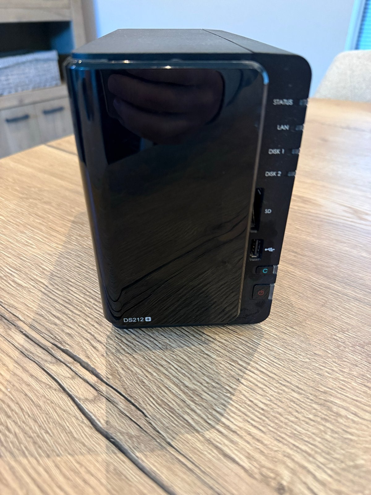Synology DS212+ NAS met 2x 1TB WD Red harde schijven, Computers en Software, NAS, Ophalen, Gebruikt
