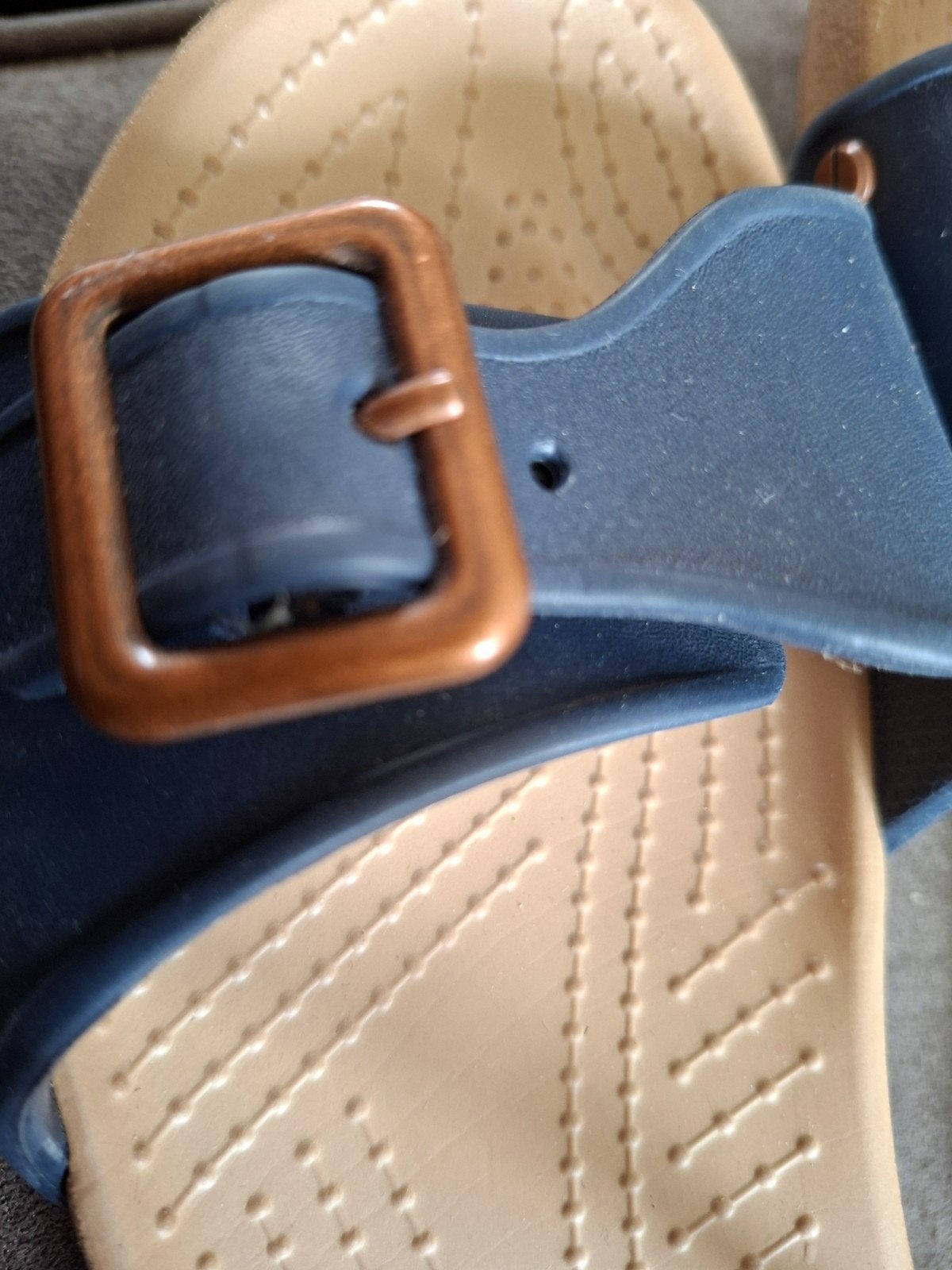Nieuwe crocs sarah slippers blauw w8 38, Slippers, Blauw, Nieuw, Ophalen of Verzenden
