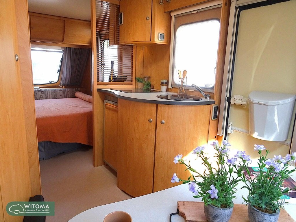 Caravelair Osiris 480 Mooie uitvoering, Caravans en Kamperen, Caravans, Rondzit, Tot en met 2, Bedrijf, Kachel