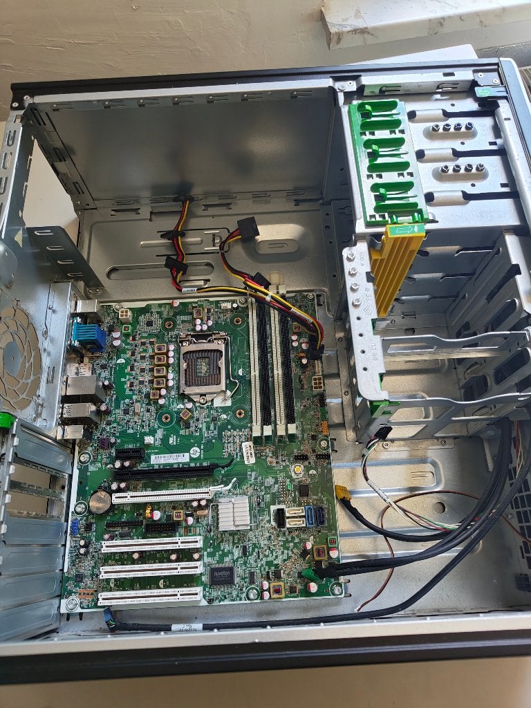 HP compaq 8300 elite, Computers en Software, Desktop Pc's, 2 tot 3 Ghz, HP >, Ophalen of Verzenden, Niet werkend