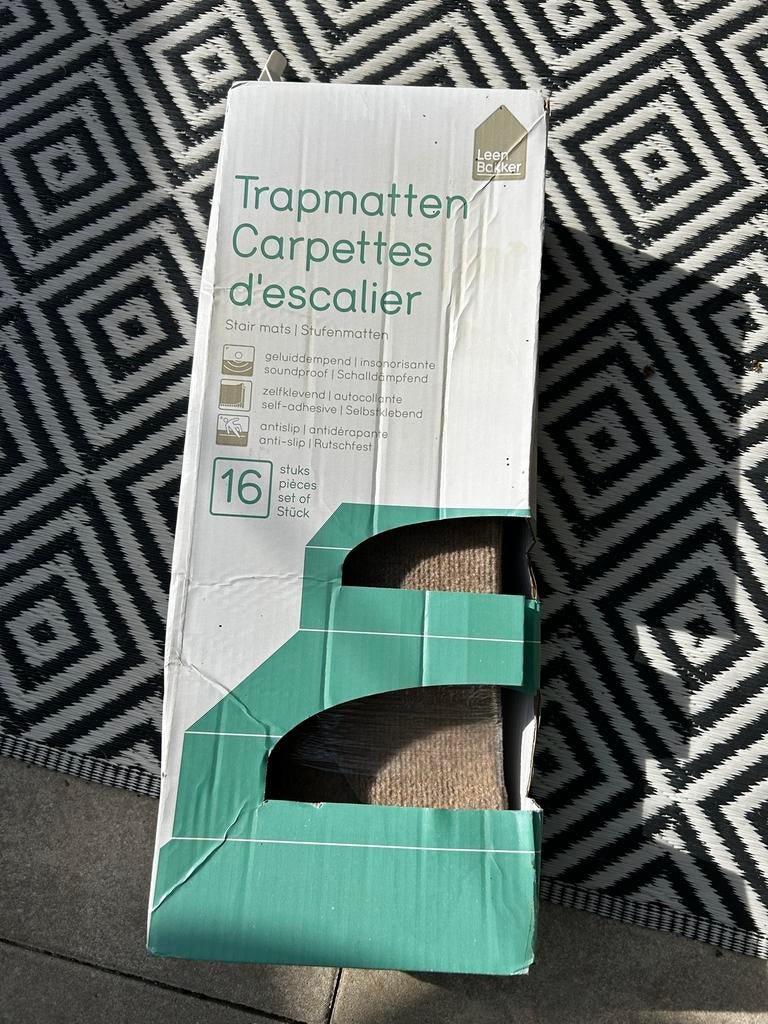 Trapmatten beige, Ophalen, Zo goed als nieuw, Beige, Overige vormen