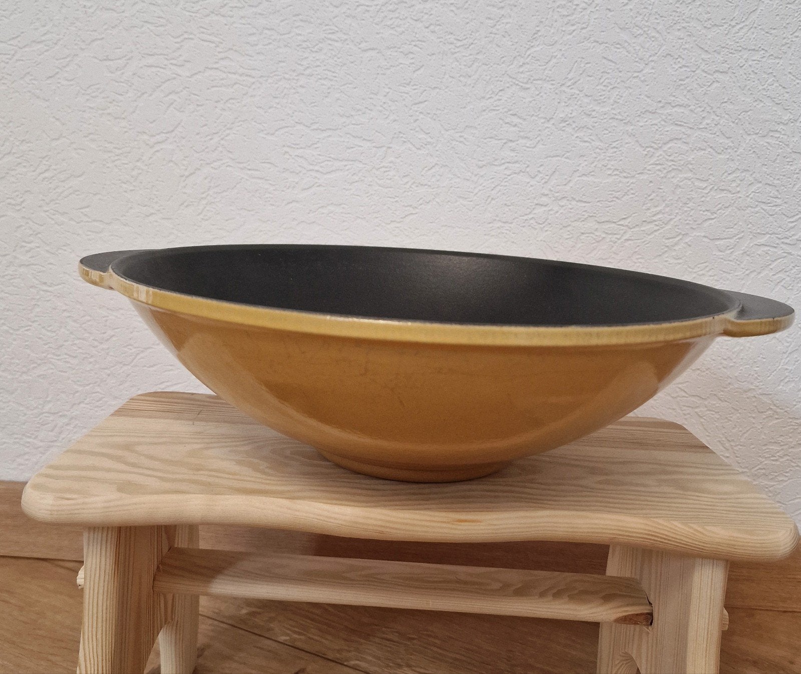 Wok van gietijzer, Huis en Inrichting, Keuken | Potten en Pannen, Ophalen, Gietijzer, Wok