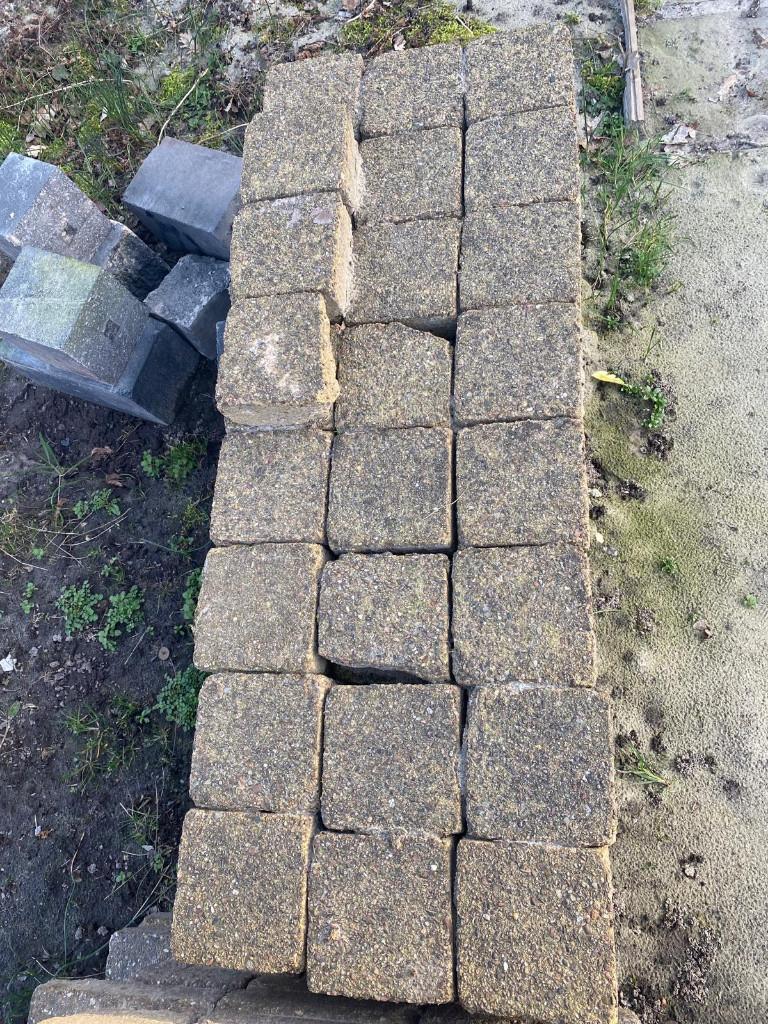 GRATIS stenen., Tuin en Terras, Tegels en Klinkers, Ophalen, Gebruikt, Overige materialen, Klinkers