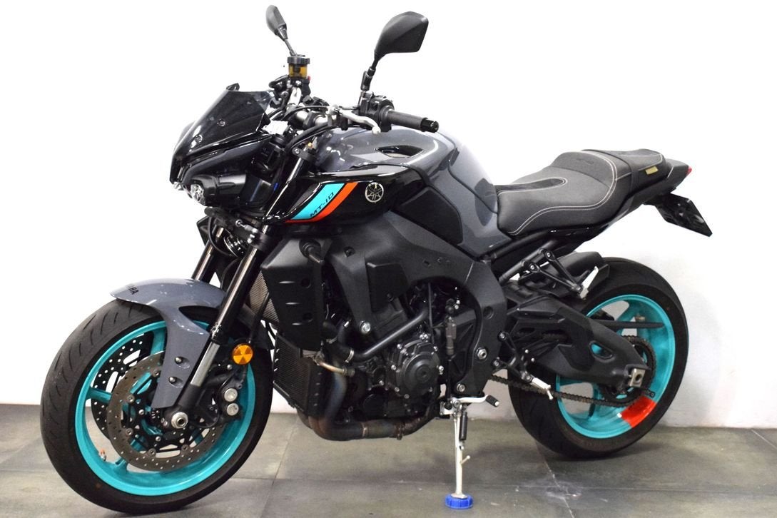 YAMAHA MT 10 (bj 2022) Akrapovic, 4 cilinders, Motorrijbewijs A, Bedrijf, Onbekend