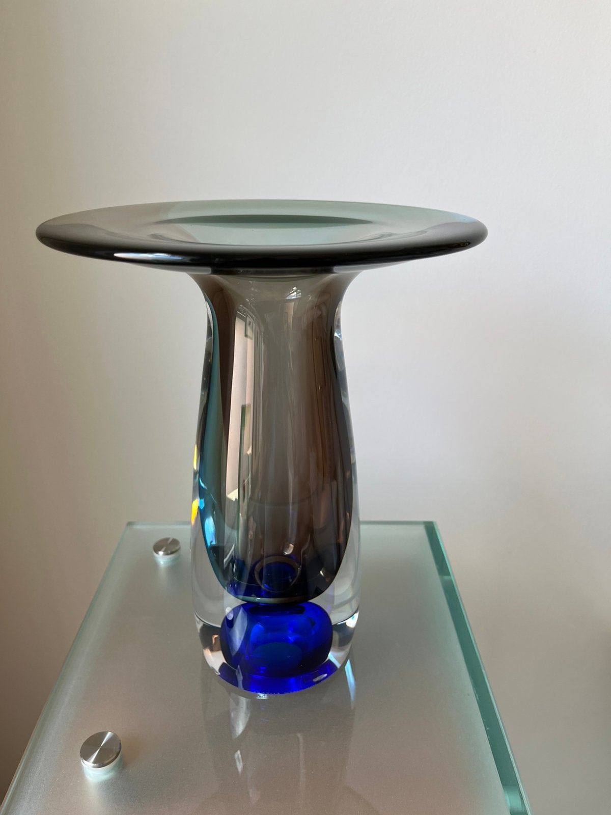 Fado vaas klein, Goran Warff, Kosta Boda., Ophalen, 25 cm, Meerkleurig, Glas