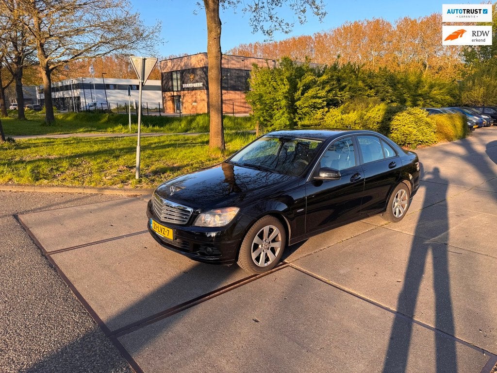 Mercedes-Benz C-klasse 180 CGI BlueEFFICIENCY Business Class, 1385 kg, Euro 5, 1796 cc, Zwart