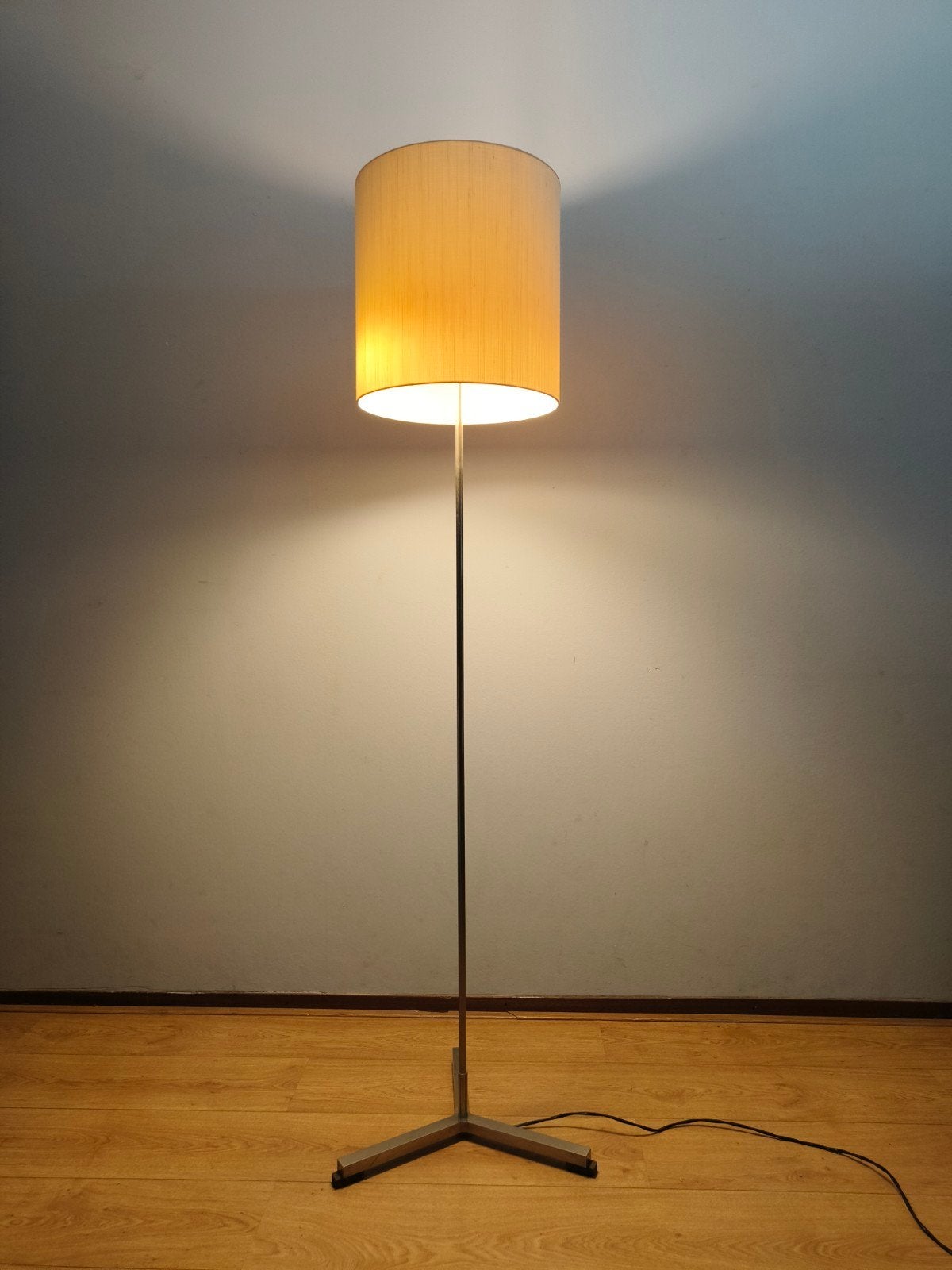 Willem Hagoort vintage sta lamp model 353 - retro uplighter, Ophalen, Midcentury design vintage retro modern jaren 60, 100 tot 150 cm