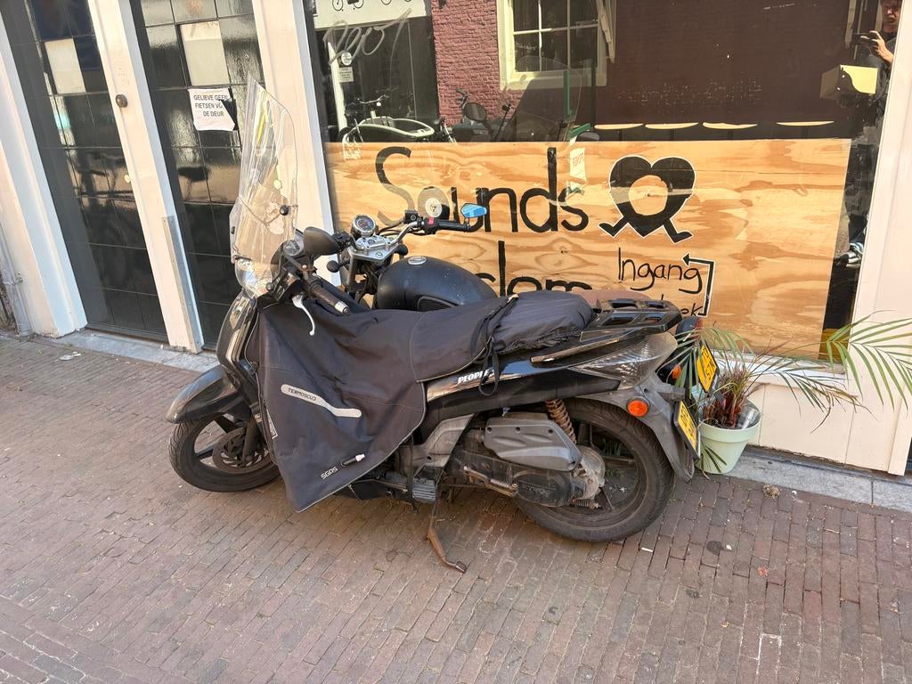 Kymco People S 2012 - Uitlaat defect, voor onderdelen/opknap, Fietsen en Brommers, Scooters | Kymco, Ophalen, Gebruikt, People S