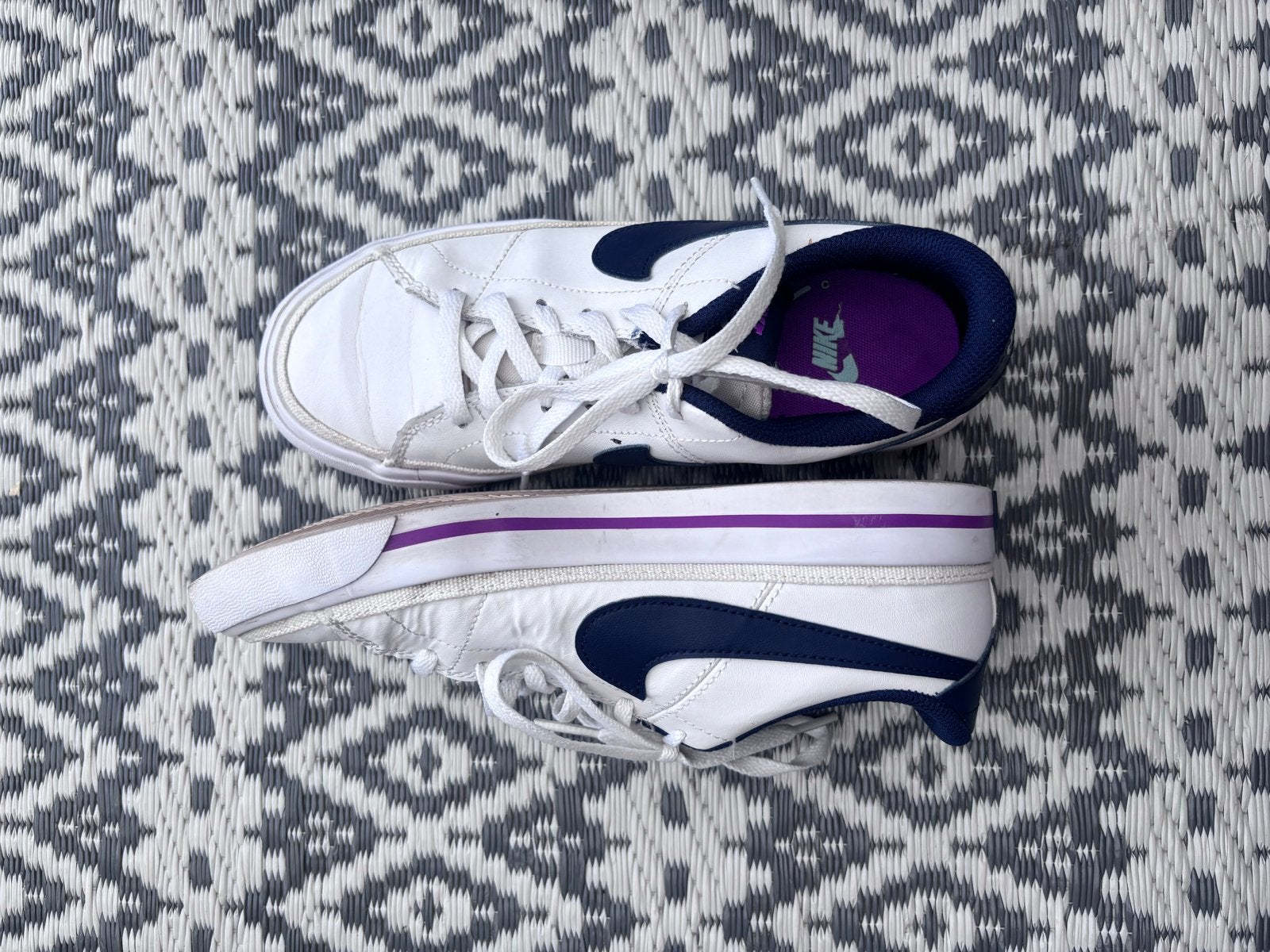 Nike Court Legacy sneakers - Wit met blauw en paars, Ophalen, Gedragen, Wit, Sneakers of Gympen
