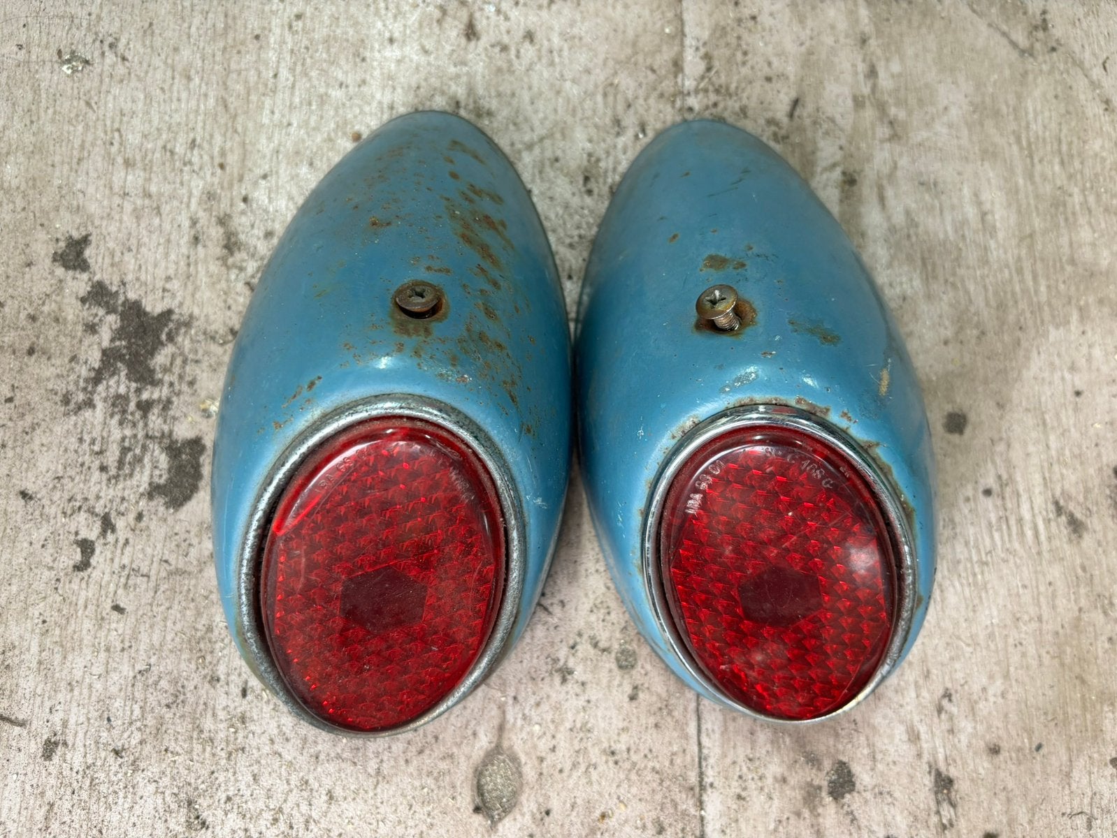 Achterlichten Volkswagen kever 56-61 oud type dickholmer, Ophalen, Gebruikt, Oldtimer onderdelen