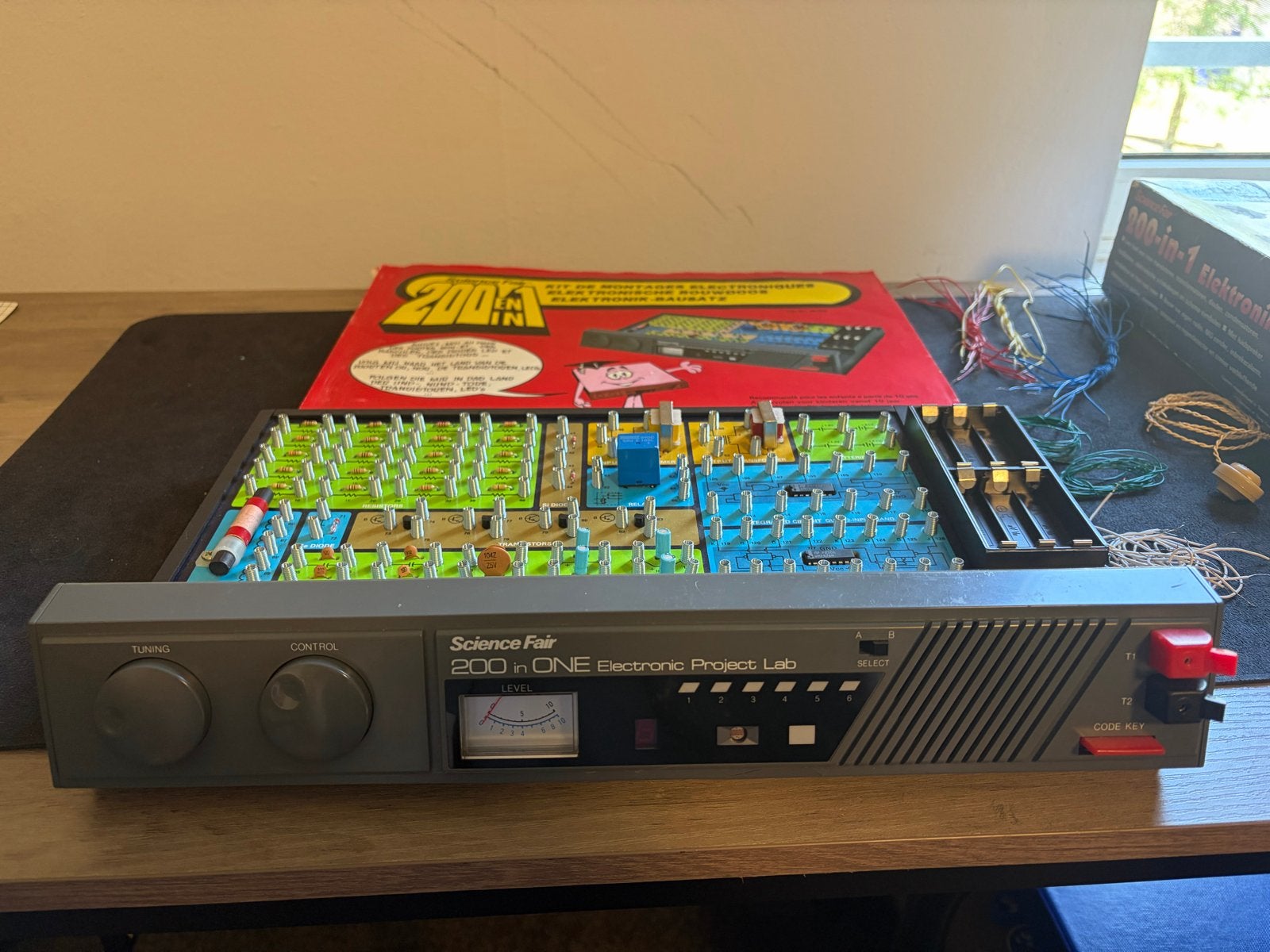 Science Fair 200-in-1 Elektronika Bouwdoos, Hobby en Vrije tijd, Elektronica-componenten, Ophalen of Verzenden, Gebruikt