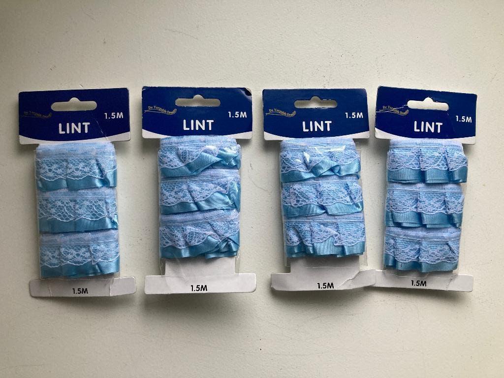 Nieuw: Satijnband in drie kleuren met wit kant, Hobby en Vrije tijd, Naaien en Fournituren, Ophalen of Verzenden, Nieuw, Kant