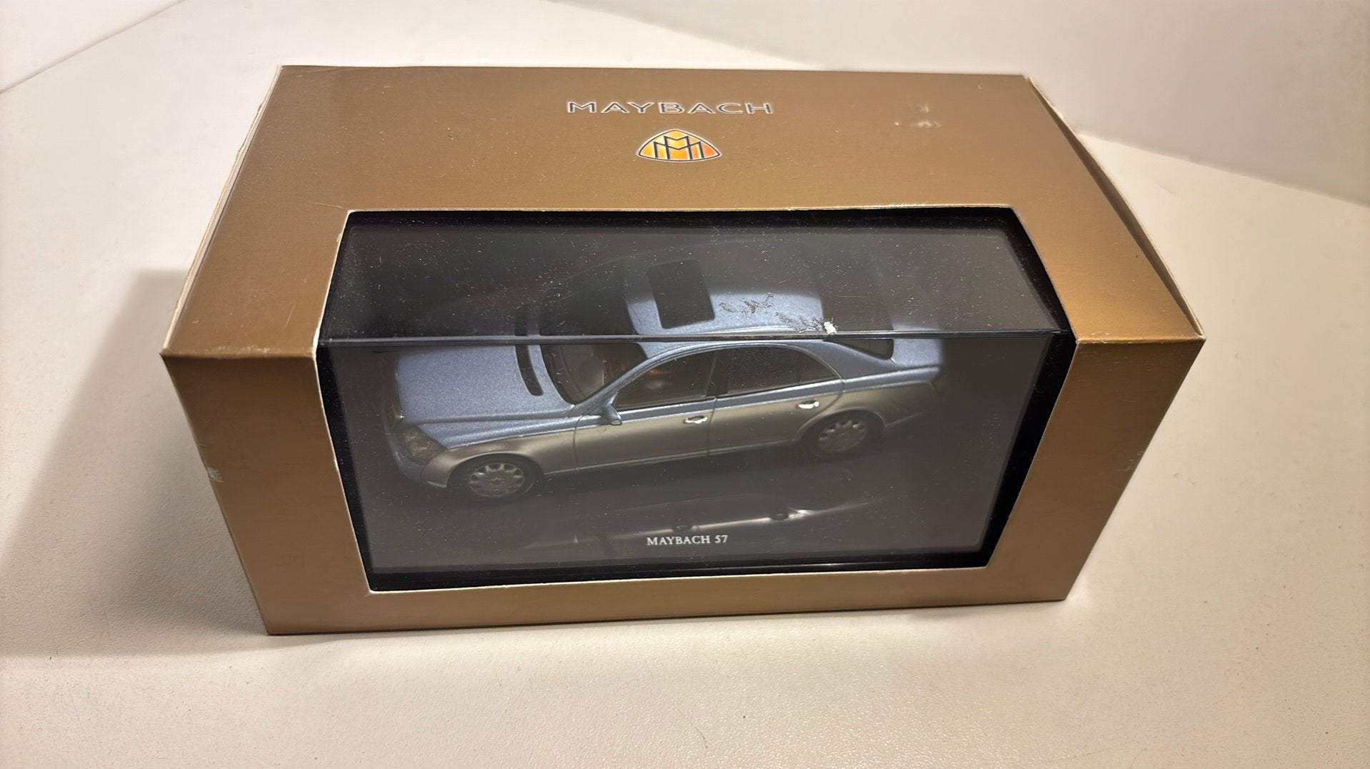 Maybach 57 autoart 1.43, Ophalen of Verzenden, A, A, A