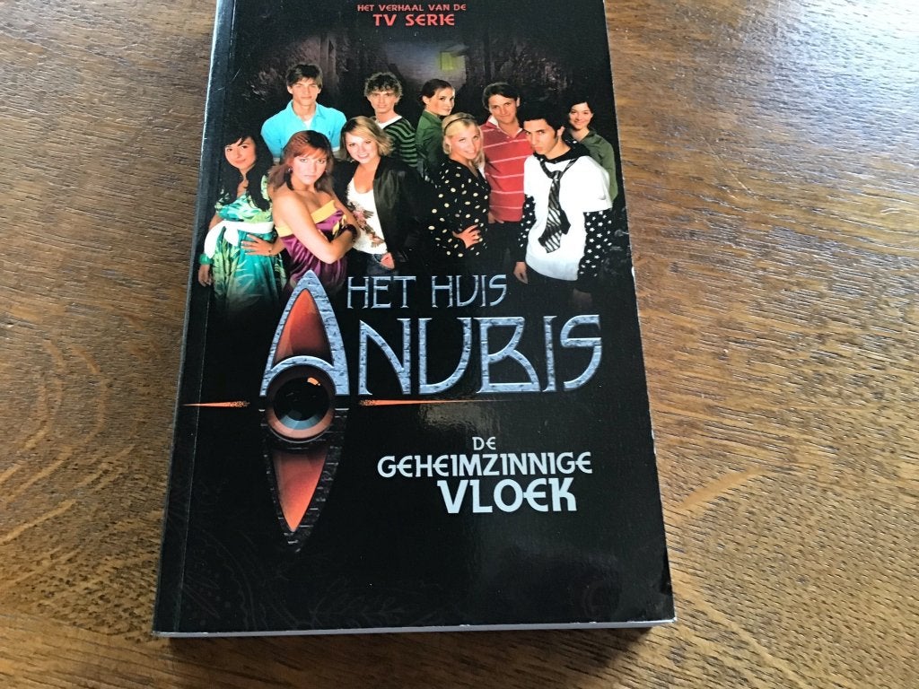 Het Huis Anubis: De Geheimzinnige Vloek (TV-serie), Nieuw, Ophalen of Verzenden, Fictie, Anjali Taneja