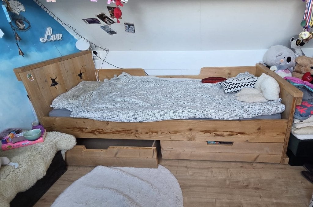Stevig houten bed met opbergruimte – 200 x 100 cm, Ophalen, 90 cm, Zo goed als nieuw, Hout