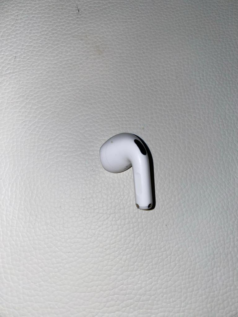 Apple AirPod (4e generatie) - Linker AirPod (A3057), Ophalen of Verzenden, Zo goed als nieuw, Overige merken, Draadloos