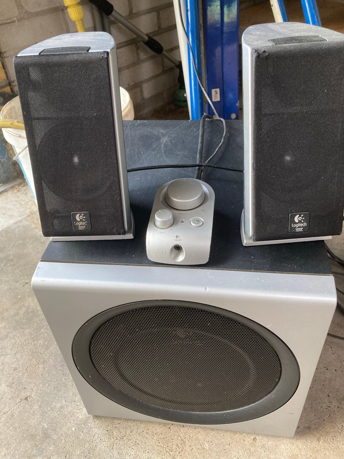 Logitech Z-2300 Geluidssysteem met Subwoofer en Satellieten, Computers en Software, Pc speakers, Ophalen, Gebruikt, Audiokanaal 2.1