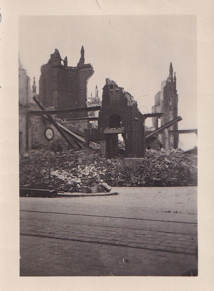 Zeldzame WO2 Foto Rotterdam Bombardement Glashaven, Ophalen of Verzenden, Nederland, Foto of Poster