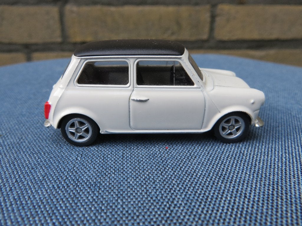 Welly Mini Cooper, Ophalen of Verzenden, Zo goed als nieuw, Auto