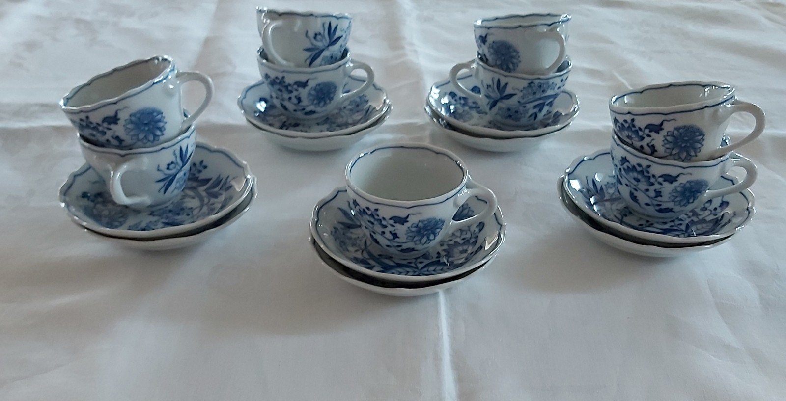 Hutschenreuther Blau Zwiebelmuster koffie kop en schotel, Ophalen, Zo goed als nieuw, Overige stijlen, Kop(pen) en/of Schotel(s)