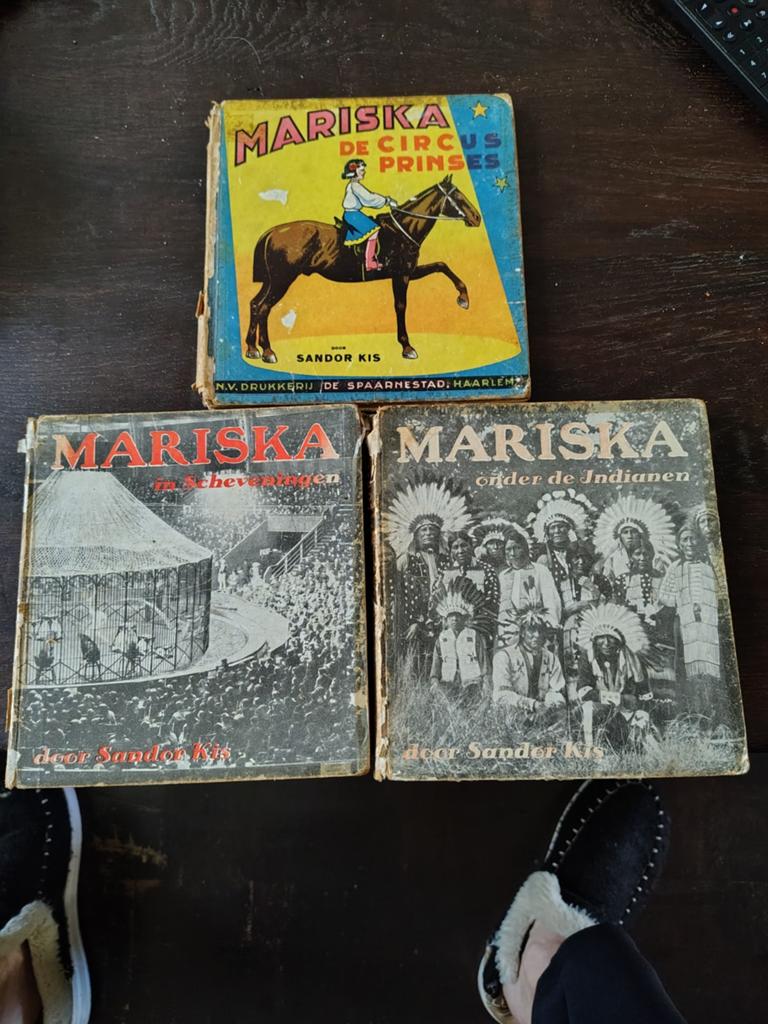 Mariska de circusprinses van Sandor kis complete serie, Ophalen of Verzenden, Zo goed als nieuw, Overige formaten
