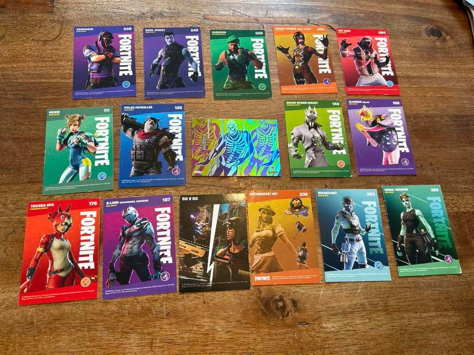 Fortnite Verzamelkaarten - Diverse Collectie, Hobby en Vrije tijd, Verzamelkaartspellen | Overige, Gebruikt, Ophalen of Verzenden