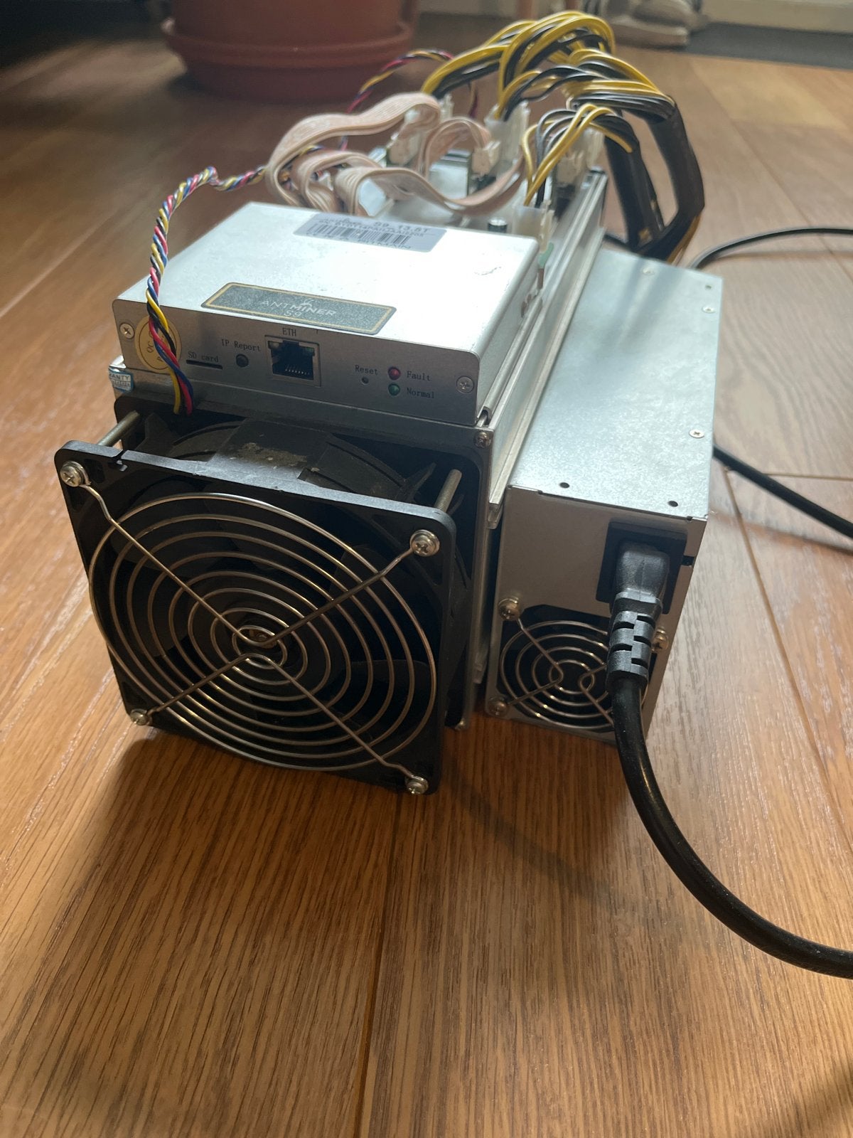 Bitmain Antminer S9 13.5T Bitcoin Miner - Werkt naar behoren, Ophalen, Gebruikt