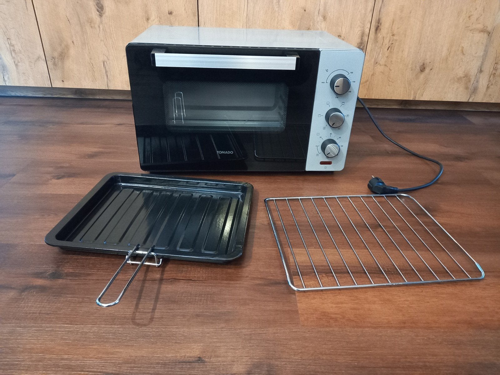 Oven van het merk Tomado zo goed als nieuw, Ophalen, Minder dan 45 cm, Hete lucht, Heteluchtoven