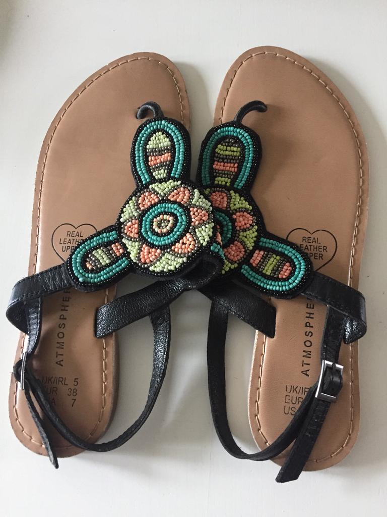 Leren teenslippers, Ophalen of Verzenden, Zo goed als nieuw
