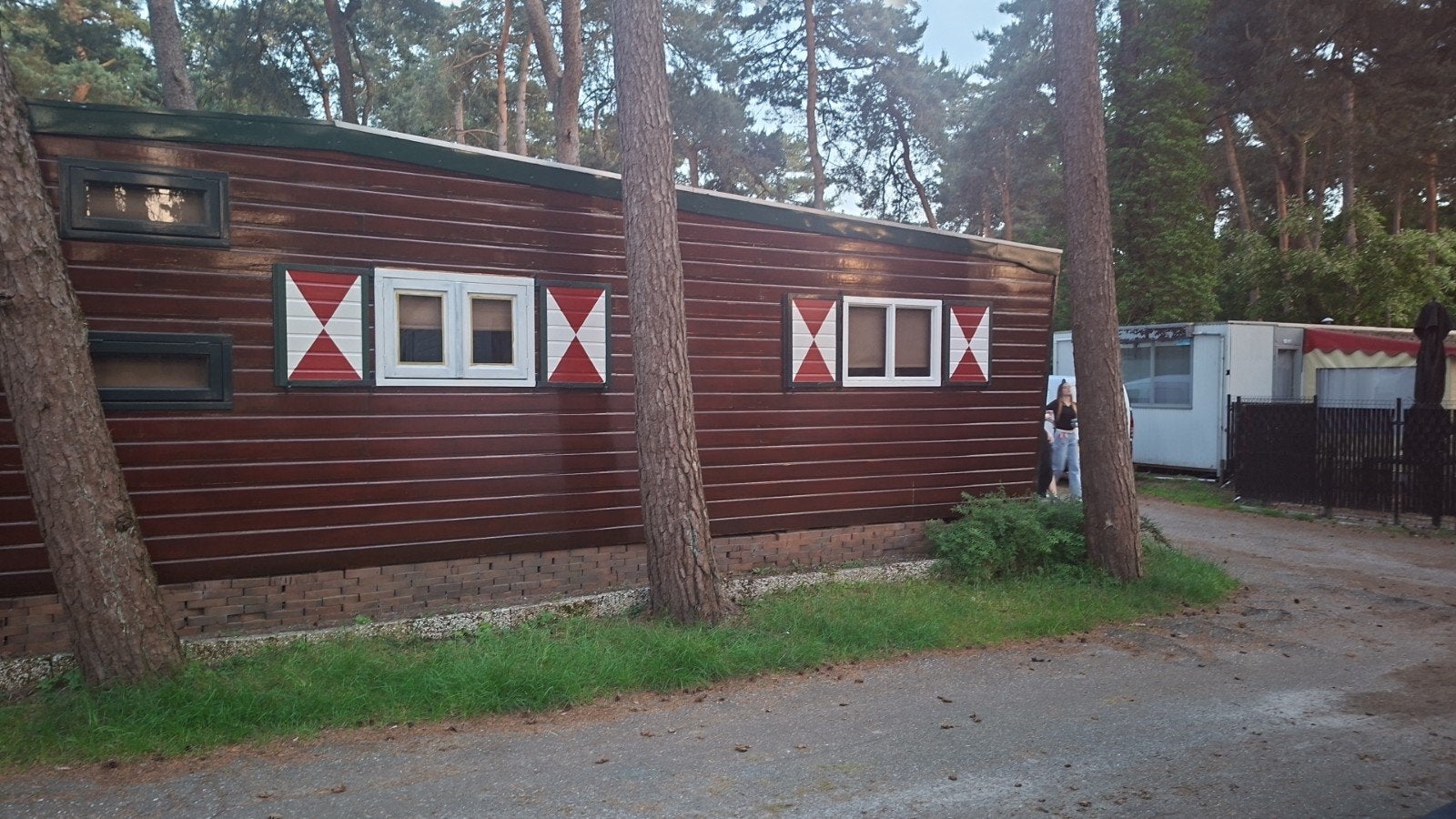 Mooi chalet te koop, Tot en met 4
