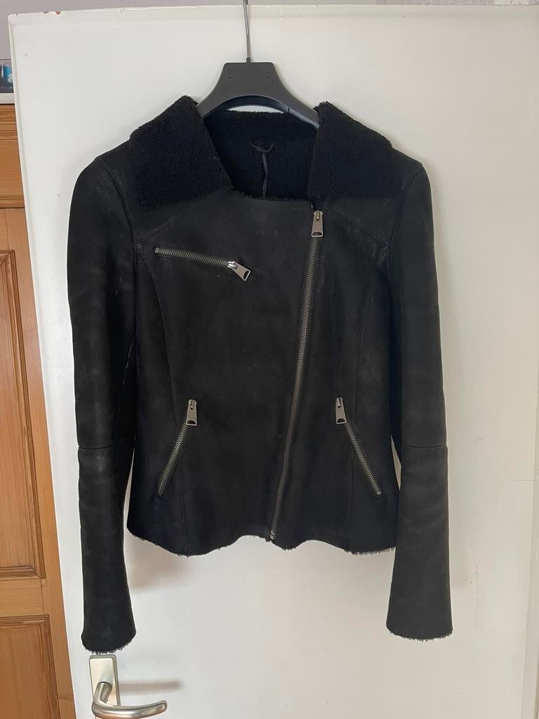 Zwarte lammy coat Arma 36/38, Kleding | Dames, Ophalen of Verzenden, Zo goed als nieuw, Maat 36 (S), Zwart