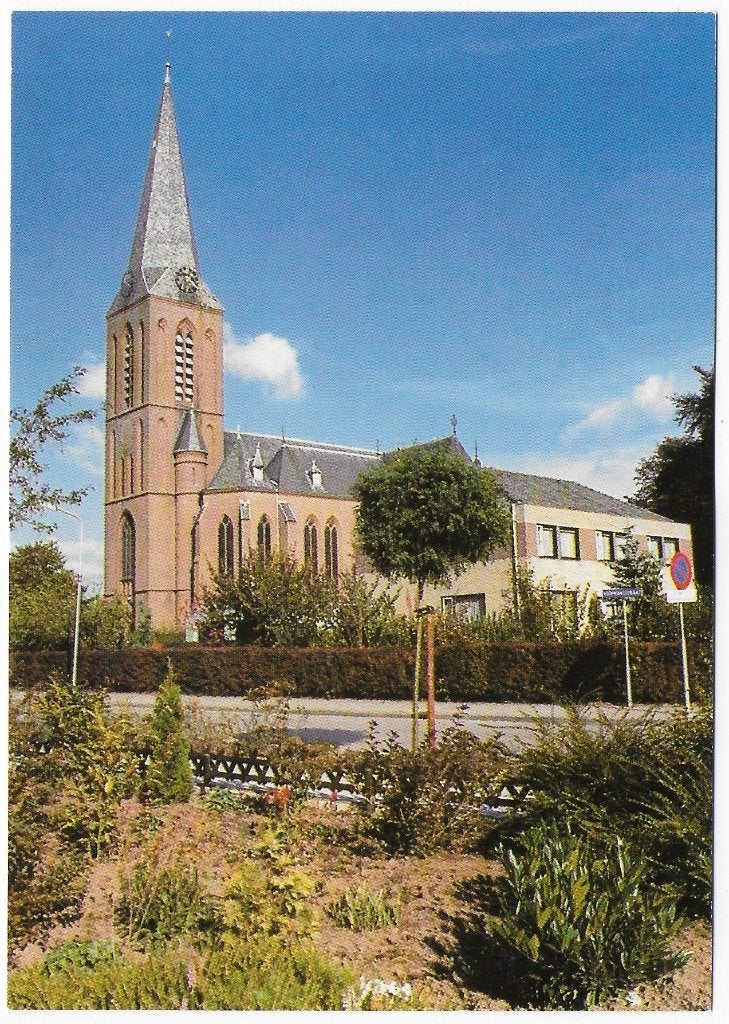 Heeten R K Kerk Ongelopen Ansichtkaart ( B4591), Verzamelen, Ophalen of Verzenden, 1980 tot heden, Ongelopen