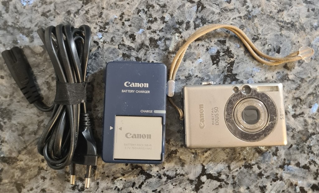 Canon fotocamera, Audio, Tv en Foto, Fotocamera's Digitaal, Ingebouwde flitser, Gebruikt, Accu, Verzenden