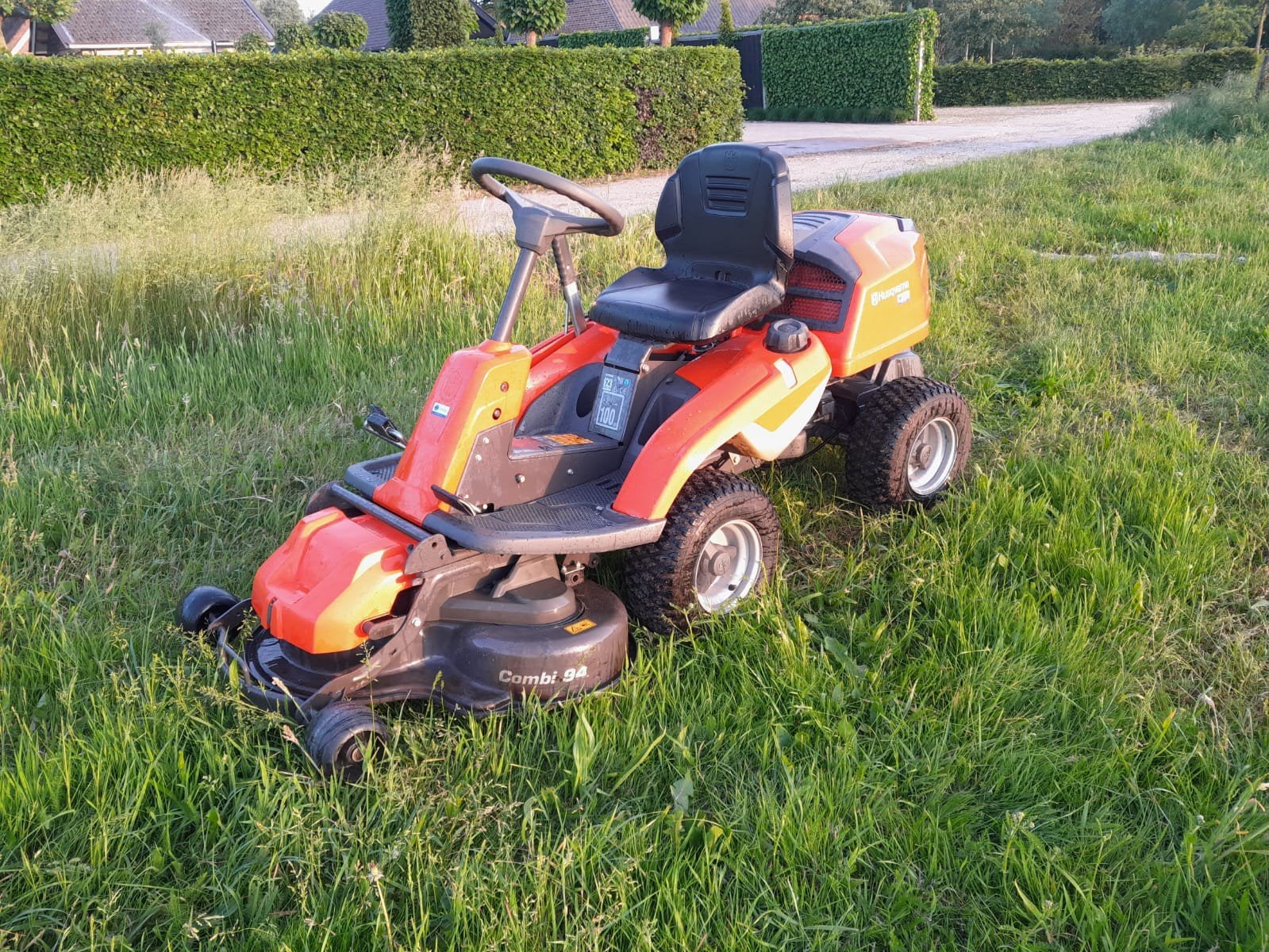 Husqvarna rider 213c   20 uur, Ophalen, Zo goed als nieuw, HUSQVARNA, Mulchfunctie