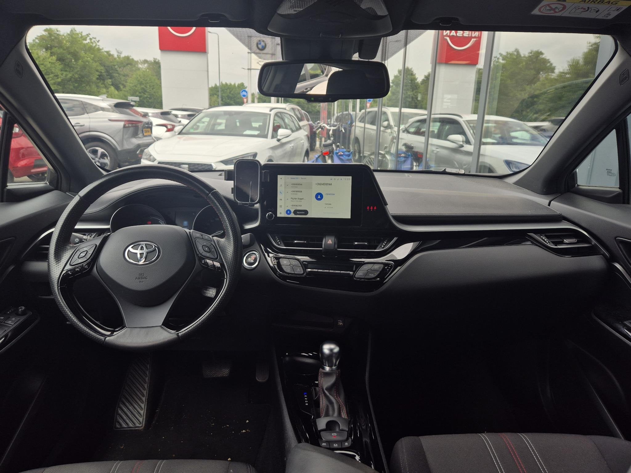 Toyota C-HR 1.8 Hybrid Executive | GR -Sport |, Auto's, 4 cilinders, Met garantie (alle), Leder en Stof, 122 pk