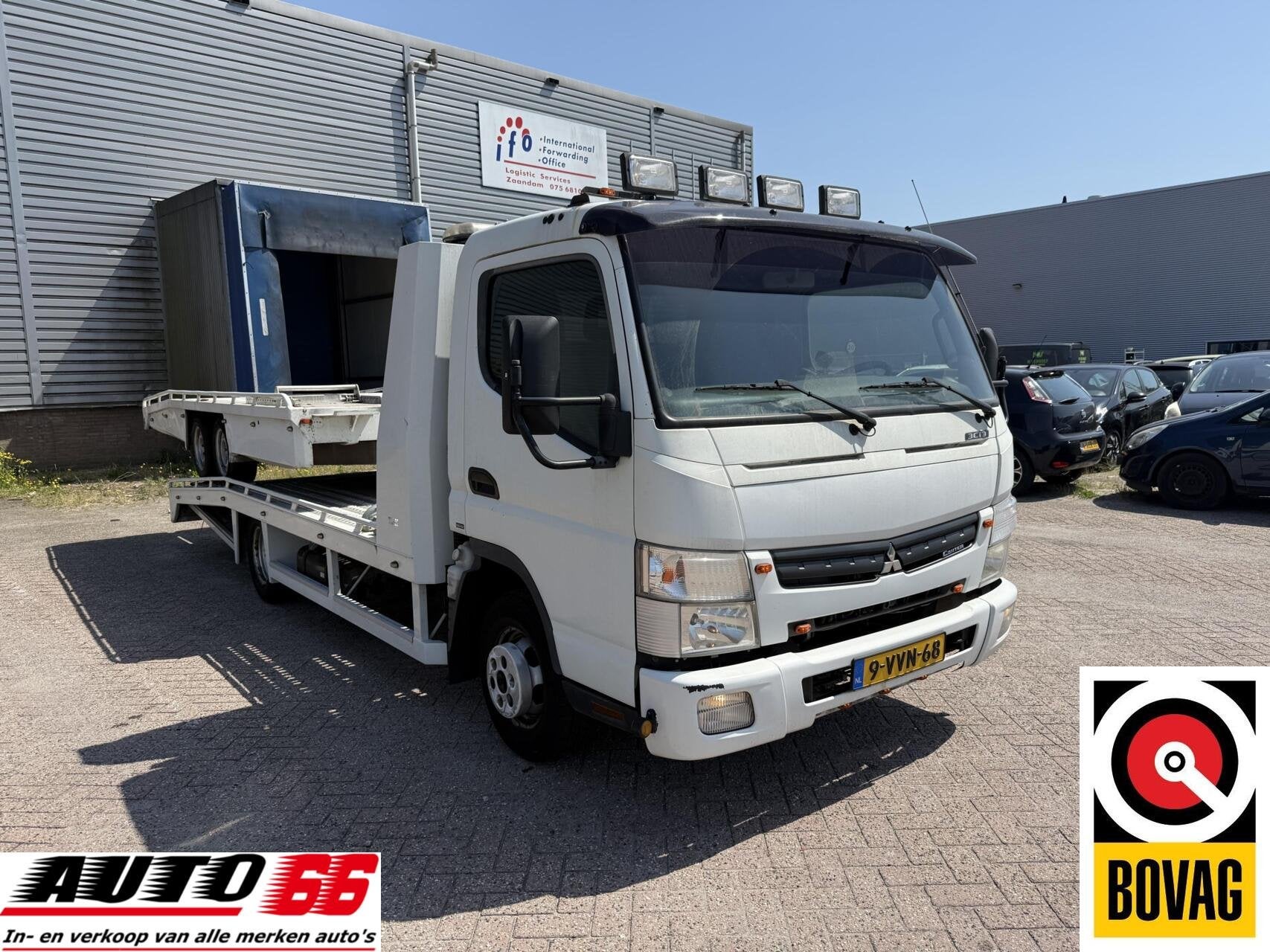 Mitsubishi Canter 3C13 3.0 DI 385 Oprijwagen met AIRCO, Auto's, Bestelauto's, Euro 5, Stof, Zwart, 4 cilinders