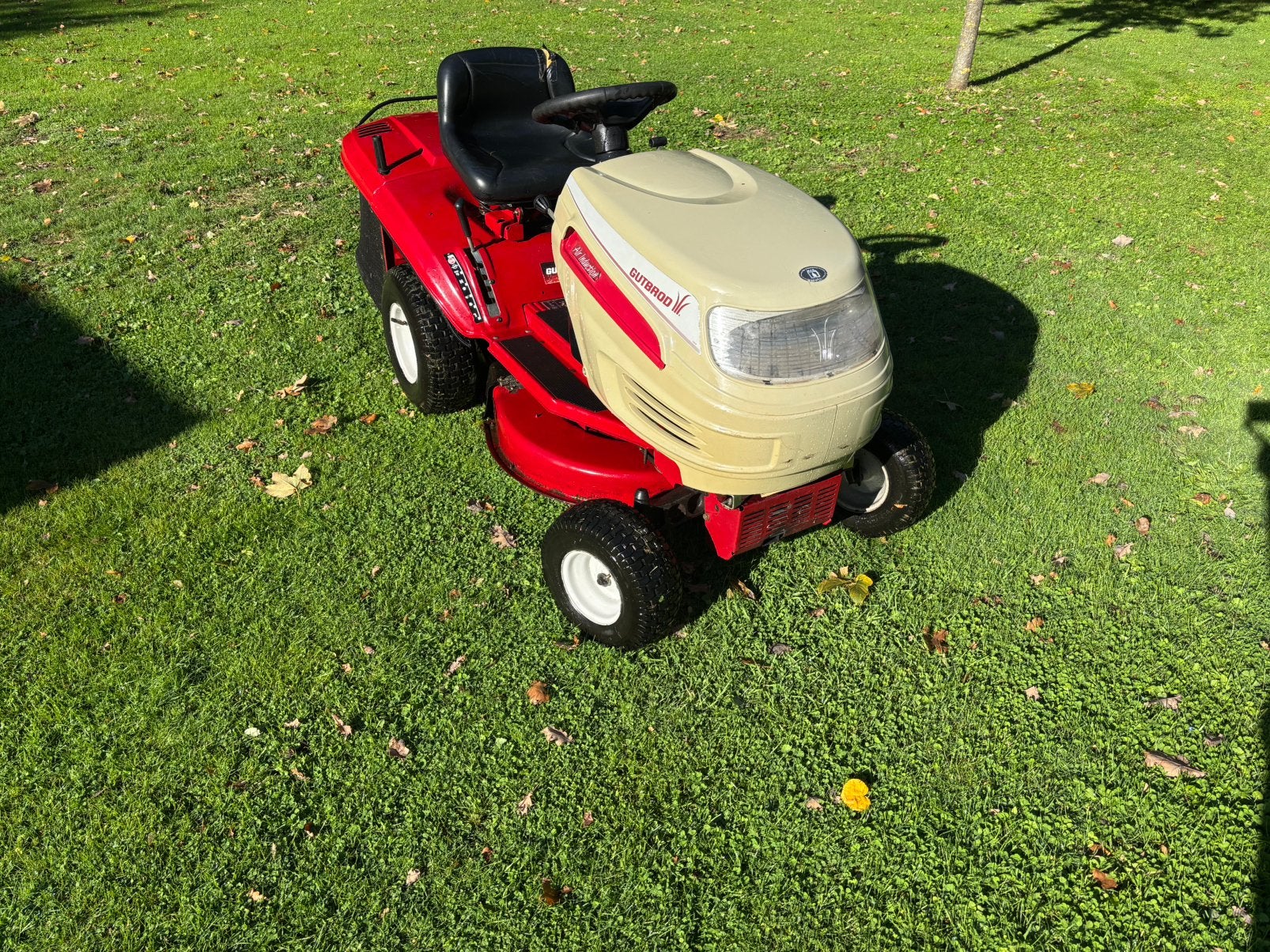 Gutbrod SLX76R 12PK Briggs Stratton zitmaaier starten lopen, Ophalen, Gebruikt, Elektrische starter, Minder dan 90 cm