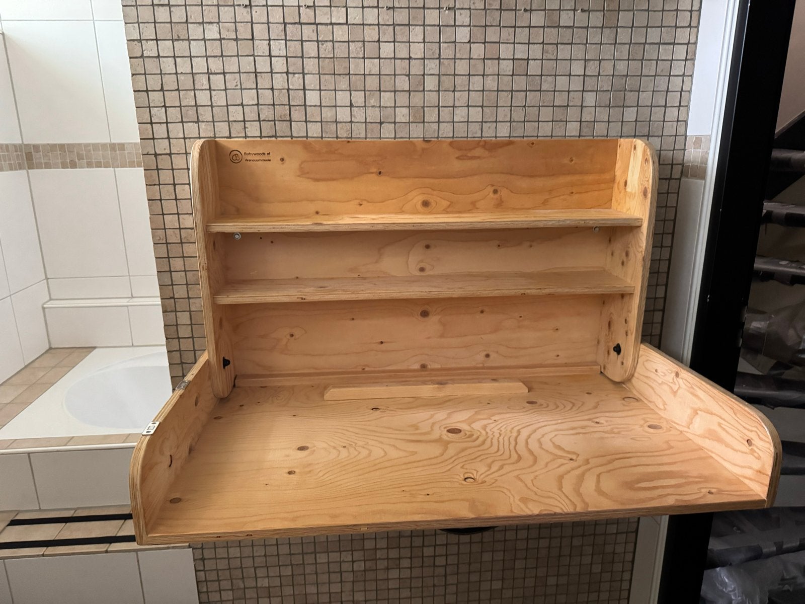 Houten opklapbare commode met planken, Ophalen of Verzenden, Zo goed als nieuw, Commode