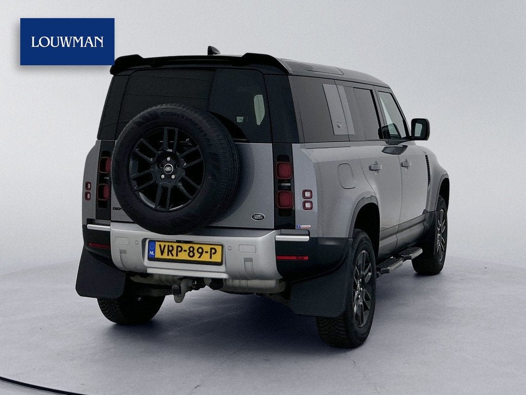 Land Rover Defender 2.0 D200 110 SE Meridian audio 360 Camer, Gebruikt, 4 cilinders, Met garantie (alle), Leder