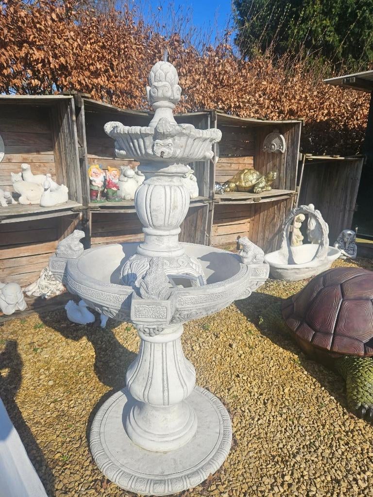 Betonnen fontein met spuwende kikkers 1m50, Ophalen, Nieuw, Beton, Fontein