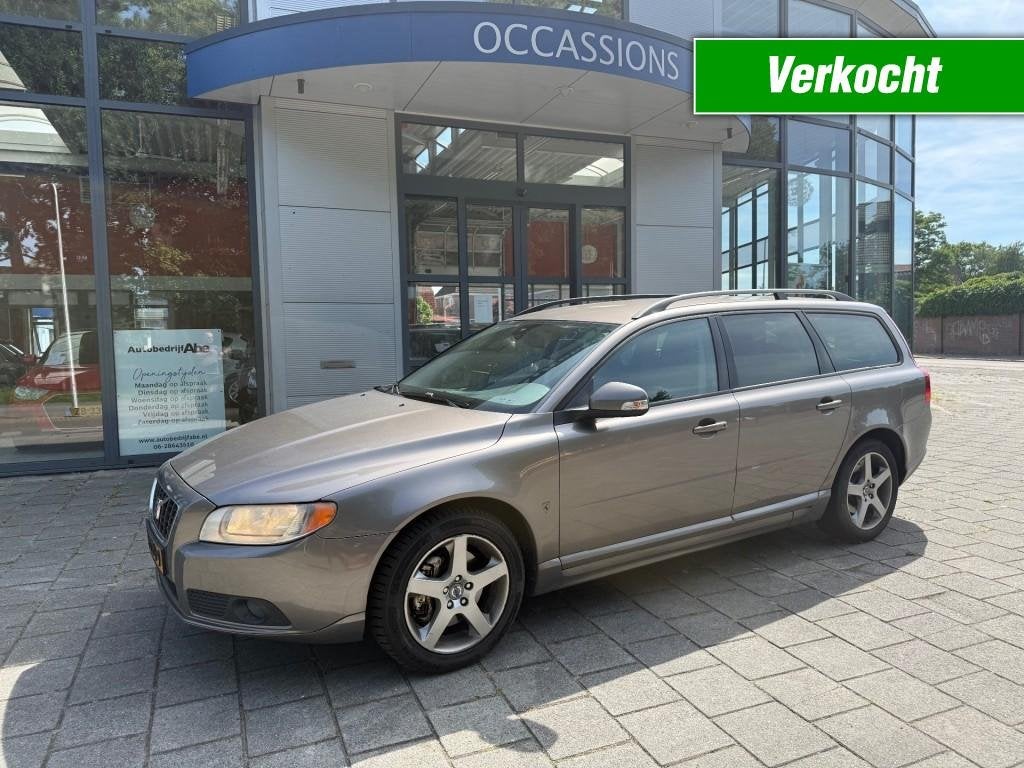 Volvo V70 2.4D MOMENTUM-LEER-LMV-ECC-PDC-NAVI-AUTOMAAT!!!, Auto's, 163 pk, Diesel, 2401 cc, Euro 4