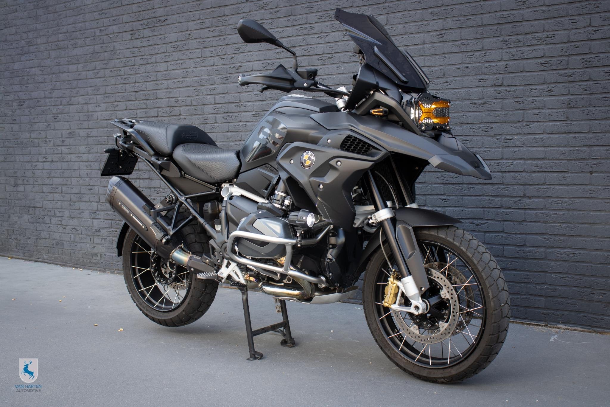 BMW R 1250 GS Rallye Black Edition / BOS / BTW, Motoren, Einsteinlaan 5
2289 CC  Rijswijk, NL, 1254 cc, Handvatverwarming, Meer dan 35 kW